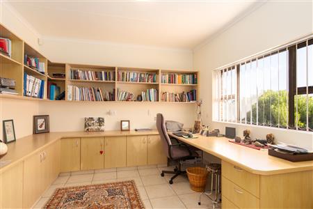 False - House For Sale in Stilbaai Wes, Stilbaai, Western Cape - M124640