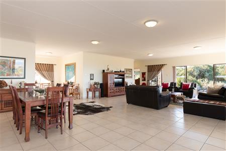 False - House For Sale in Stilbaai Wes, Stilbaai, Western Cape - M124640