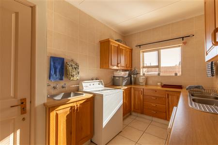 False - House For Sale in Stilbaai Wes, Stilbaai, Western Cape - M124640