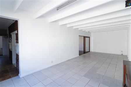 False - Office For Sale in Southernwood, East London, Eastern Cape - M124668