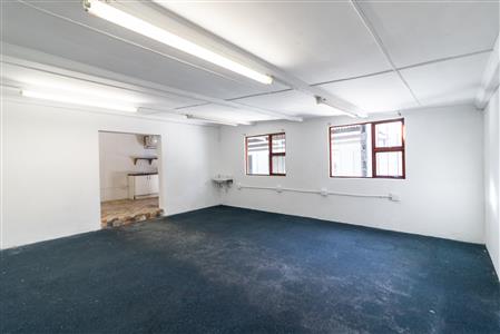 False - Office For Sale in Southernwood, East London, Eastern Cape - M124668