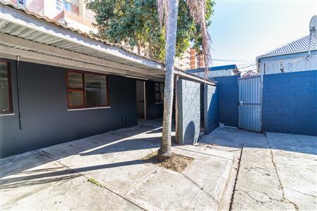 False - Office For Sale in Southernwood, East London, Eastern Cape - M124668