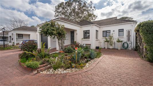 False - Townhouse For Sale in Onder Papegaaiberg, Stellenbosch, Western Cape - M124688