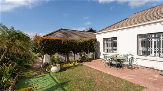 False - Townhouse For Sale in Onder Papegaaiberg, Stellenbosch, Western Cape - M124688