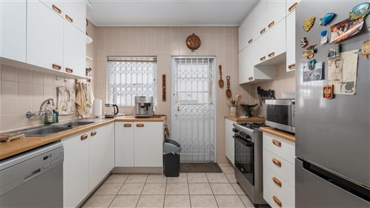 False - Townhouse For Sale in Onder Papegaaiberg, Stellenbosch, Western Cape - M124688