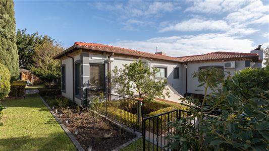 False - House for sale in Olive Grove, Somerset West - M124689