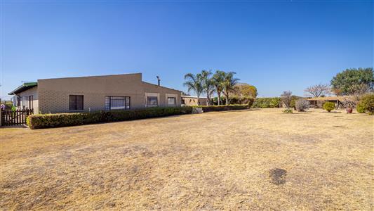 False - Farm For Sale in Blue Hills AH, Blue Hills, Midrand, Gauteng - M124714