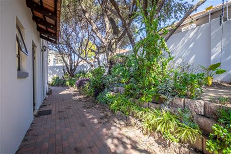 False - House For Sale in Broadacres, Sandton, Gauteng - M124771