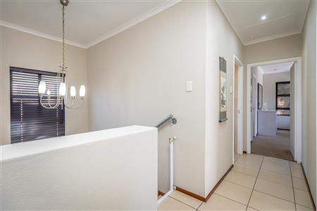 False - House For Sale in Broadacres, Sandton, Gauteng - M124771