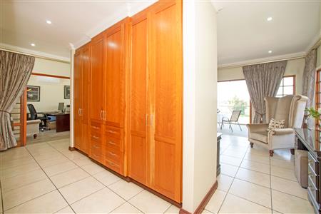 House For Sale in Lakefield, Benoni, Gauteng - M124795