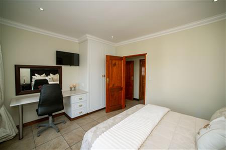 House For Sale in Lakefield, Benoni, Gauteng - M124795