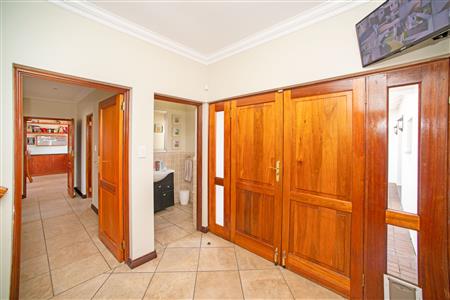 House For Sale in Lakefield, Benoni, Gauteng - M124795