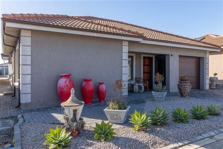 False - House for sale in Dana Bay, Mossel Bay - M124897