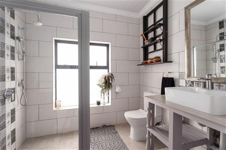False - House withdrawn in Oceanview Heights, Struisbaai - M124903