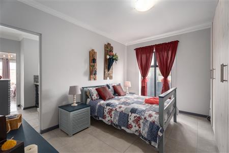 False - House withdrawn in Oceanview Heights, Struisbaai - M124903