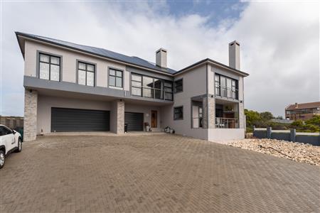 False - House withdrawn in Oceanview Heights, Struisbaai - M124903