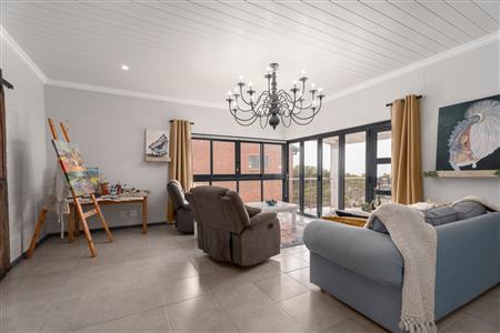 False - House withdrawn in Oceanview Heights, Struisbaai - M124903
