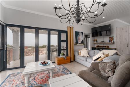 False - House withdrawn in Oceanview Heights, Struisbaai - M124903