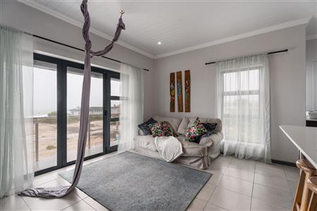 False - House withdrawn in Oceanview Heights, Struisbaai - M124903
