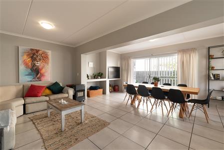 False - Townhouse For Sale in Langeberg Ridge, Kraaifontein, Western Cape - M122326
