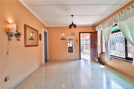 False - House For Sale in Mobeni, Durban, KwaZulu Natal - M125016