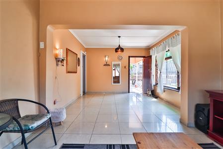 False - House For Sale in Mobeni, Durban, KwaZulu Natal - M125016