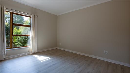 False - Apartment For Sale in Illovo, Sandton, Gauteng - M125013