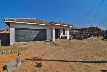 False - House For Sale in Mpophomeni, Howick, KwaZulu Natal - M125075