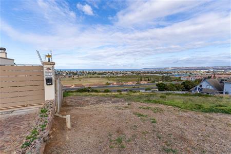 False - Vacant Land for sale in Hartenbos Heuwels, Hartenbos - M125104