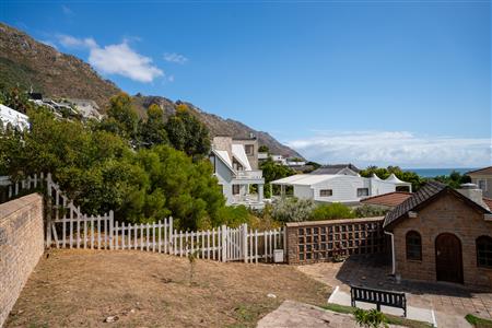 False - Vacant Land For Sale in Gordons Bay Central, Gordons Bay, Western Cape - M123777