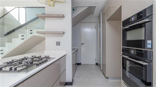False - Townhouse To Rent in Bryanston, Sandton, Gauteng - M125127