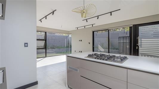 False - Townhouse To Rent in Bryanston, Sandton, Gauteng - M125127