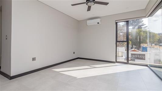 False - Townhouse To Rent in Bryanston, Sandton, Gauteng - M125127