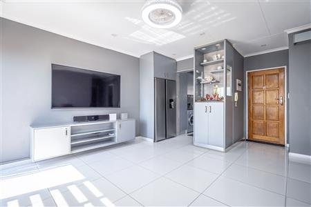 False - Apartment For Sale in Dowerglen, Edenvale, Gauteng - M125133