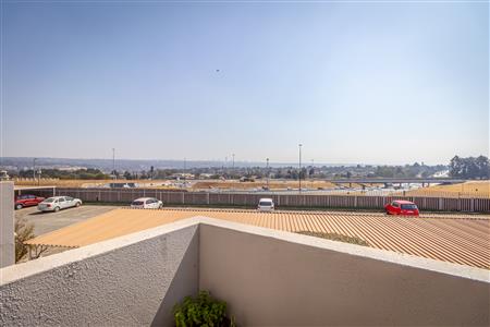 False - Apartment For Sale in Dowerglen, Edenvale, Gauteng - M125133