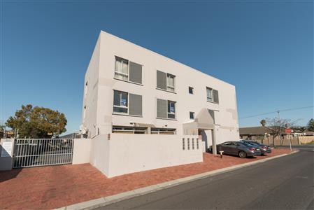 False - Apartment For Sale in Oakdale, Bellville, Western Cape - M121239