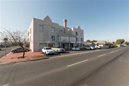 False - Apartment For Sale in Oakdale, Bellville, Western Cape - M121239