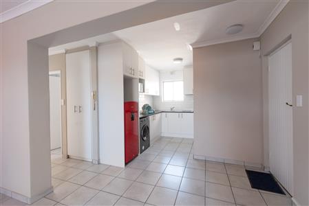 False - Apartment For Sale in Oakdale, Bellville, Western Cape - M121239