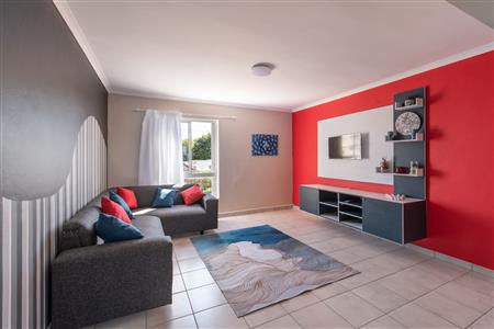 False - Apartment For Sale in Oakdale, Bellville, Western Cape - M121239