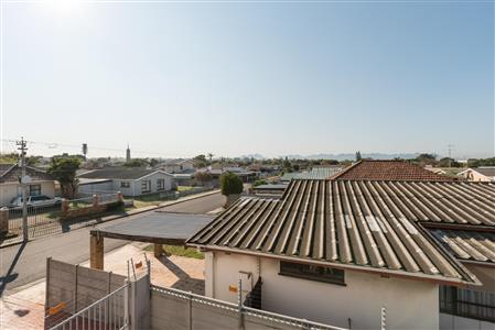 False - Apartment For Sale in Oakdale, Bellville, Western Cape - M121239