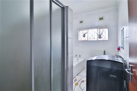 False - House For Sale in Howick West, Howick, KwaZulu Natal - M125129