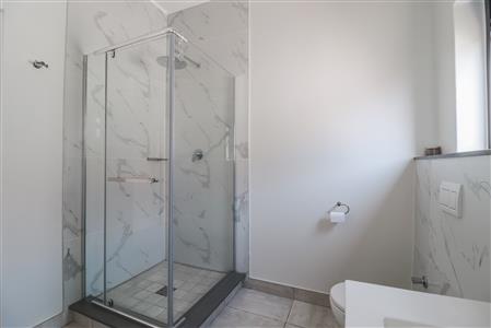 False - Apartment For Sale in Izinga, Umhlanga, KwaZulu Natal - M125124