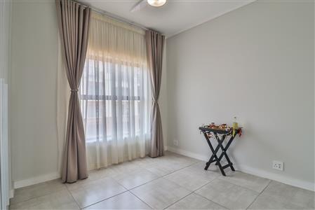 False - Apartment For Sale in Izinga, Umhlanga, KwaZulu Natal - M125124
