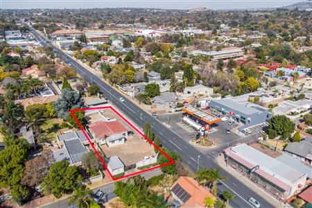 False - House For Sale in Fontainebleau, Randburg, Gauteng - M125145
