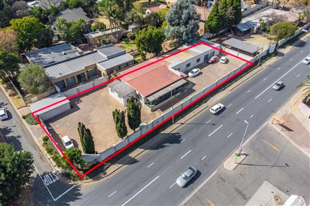 False - House For Sale in Fontainebleau, Randburg, Gauteng - M125145
