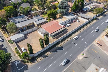 False - House For Sale in Fontainebleau, Randburg, Gauteng - M125145