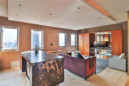 False - Apartment For Sale in Johannesburg Central, Johannesburg, Gauteng - M125152