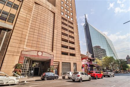 False - Apartment For Sale in Johannesburg Central, Johannesburg, Gauteng - M125152