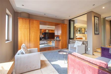 False - Apartment For Sale in Johannesburg Central, Johannesburg, Gauteng - M125152