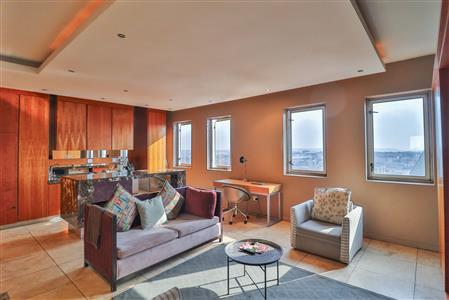 False - Apartment For Sale in Johannesburg Central, Johannesburg, Gauteng - M125152